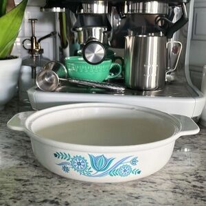 Prizer-Ware Blue, Turquoise, & White Dutch Tulip Cast Iron Enamel Casserole Dish